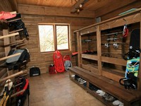Комната для хранения горнолыжного инвентаря